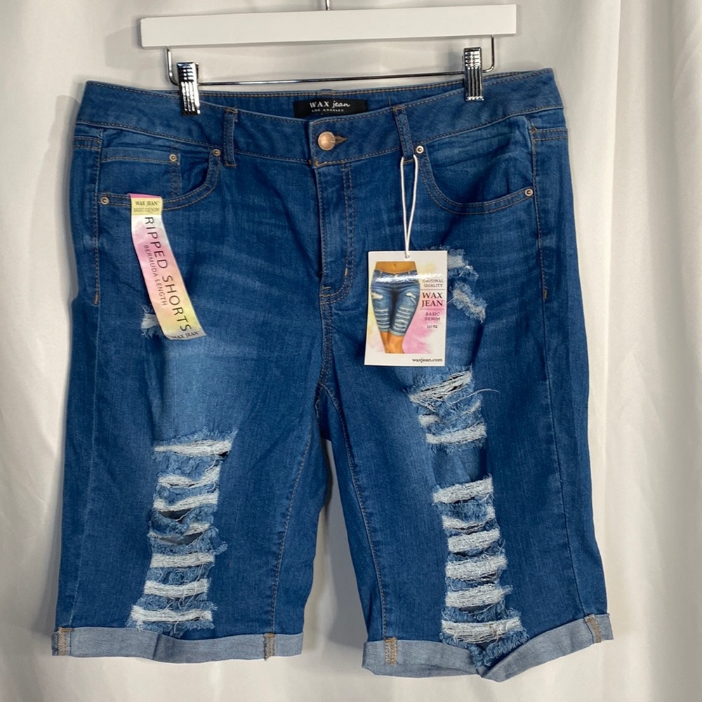 *NWT* Denim Ripped Jean shorts sz 3X